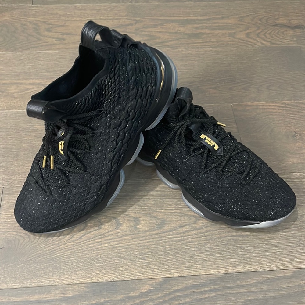 Nike Black and Gold Men's Sneakers